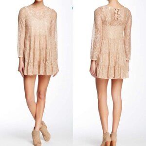 NWT Everleigh Lace Long Sleeve Tiered Dress Nude S